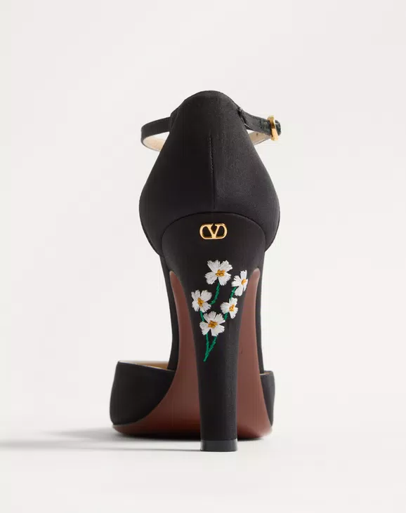 Valentino Hi Dolly Fabric Pumps With Floral Embroidery 105Mm - Image 2
